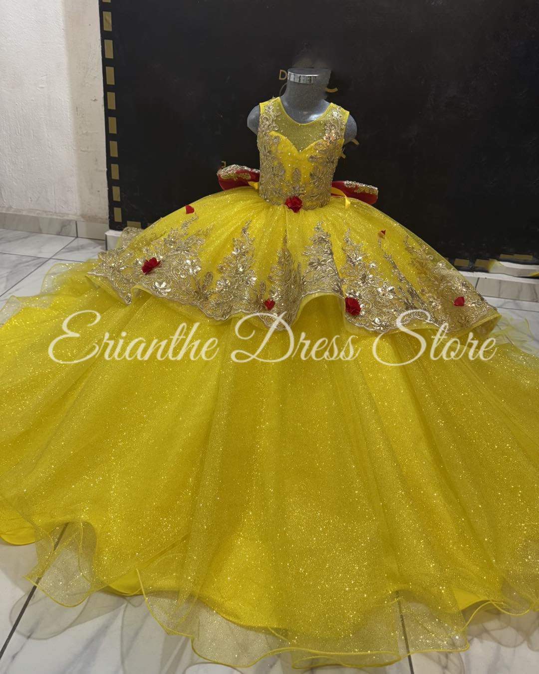 Embroidery Yellow Flower - Gelbes Blumenmädchenkleid für die Hochzeit, Tüll,