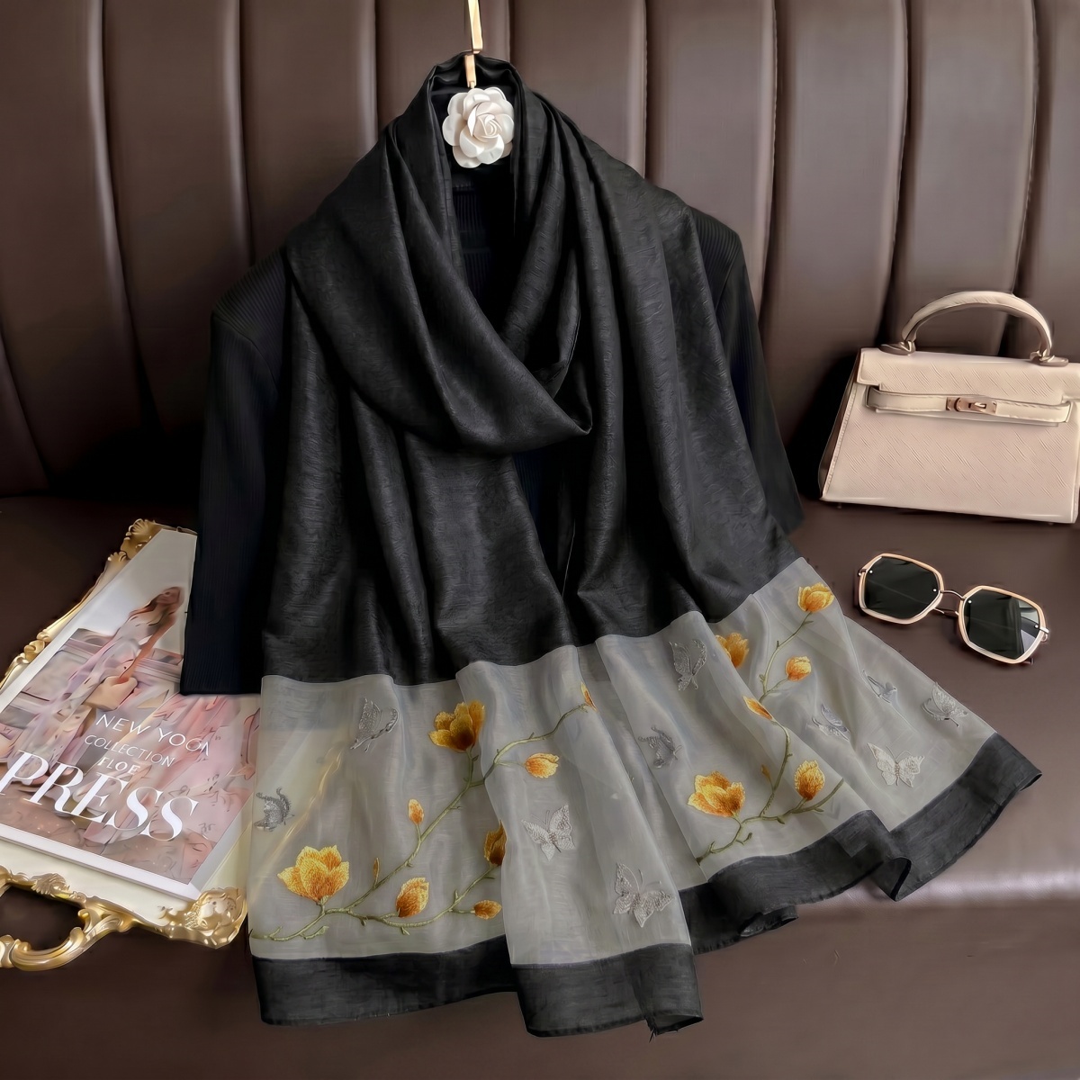 Embroidery Shawl - Schal mit Blumendruck Hijab Bandana Seidenschals