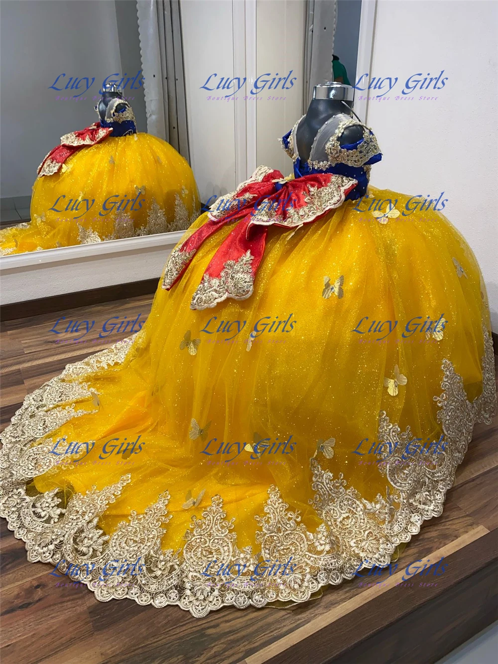 Hochwertiges Blumenmädchenklei – Embroidery Yellow Flower Bewertung und Preis