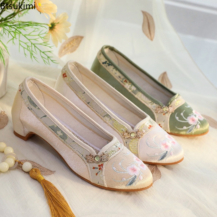 2026 Neue Damenschuhe im Ethno – Embroidery Fabric Bewertung und Preis