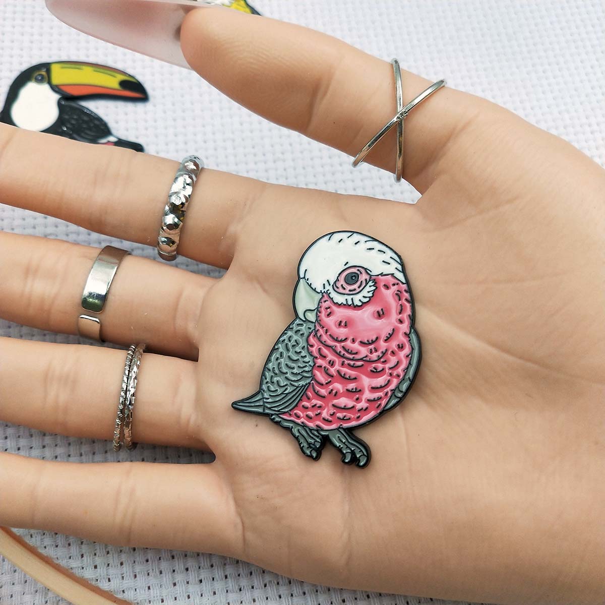 Vogelförmiger Nadelhalter mit  – Needle Minder Magnet Bewertung und Preis