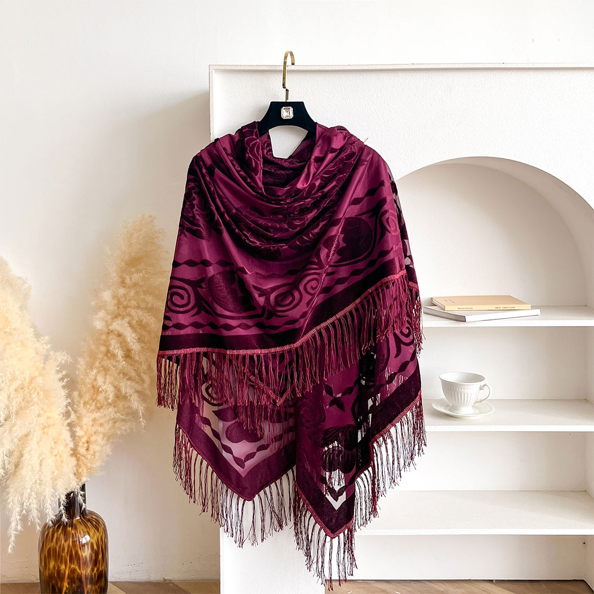 Retro Samt-Quastenschal mit Bl – Embroidery Shawl Bewertung und Preis