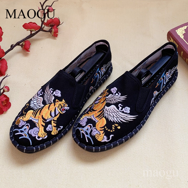 Unisex-Slipper im chinesischen – Embroidery Fabric Bewertung und Preis