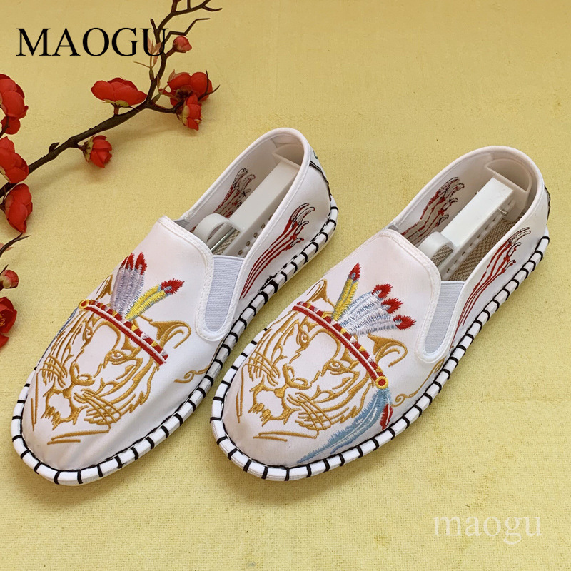Unisex-Slipper im chinesischen – Embroidery Fabric Bewertung und Preis