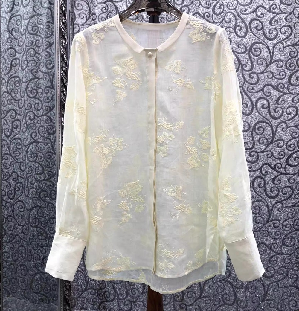 Hochwertige Neue Modische Blus – Embroidery Yellow Flower Bewertung und Preis