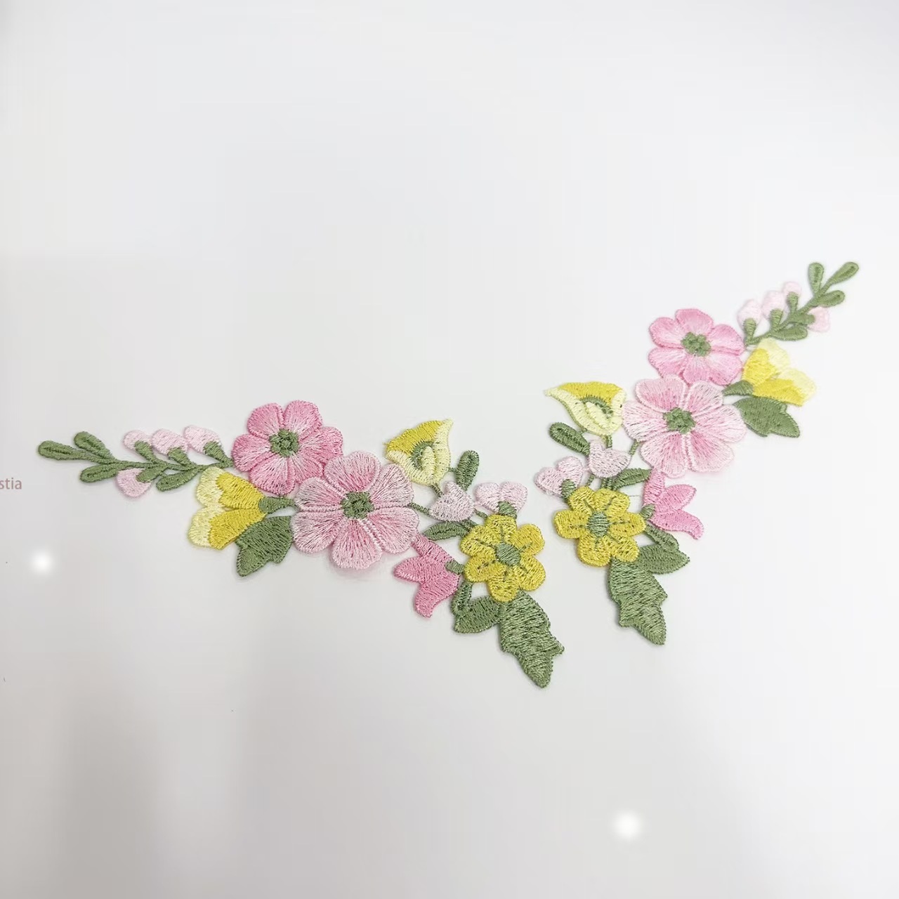 10 Teile/los 5,5*13 cm Rosa Ge – Embroidery Yellow Flower Bewertung und Preis