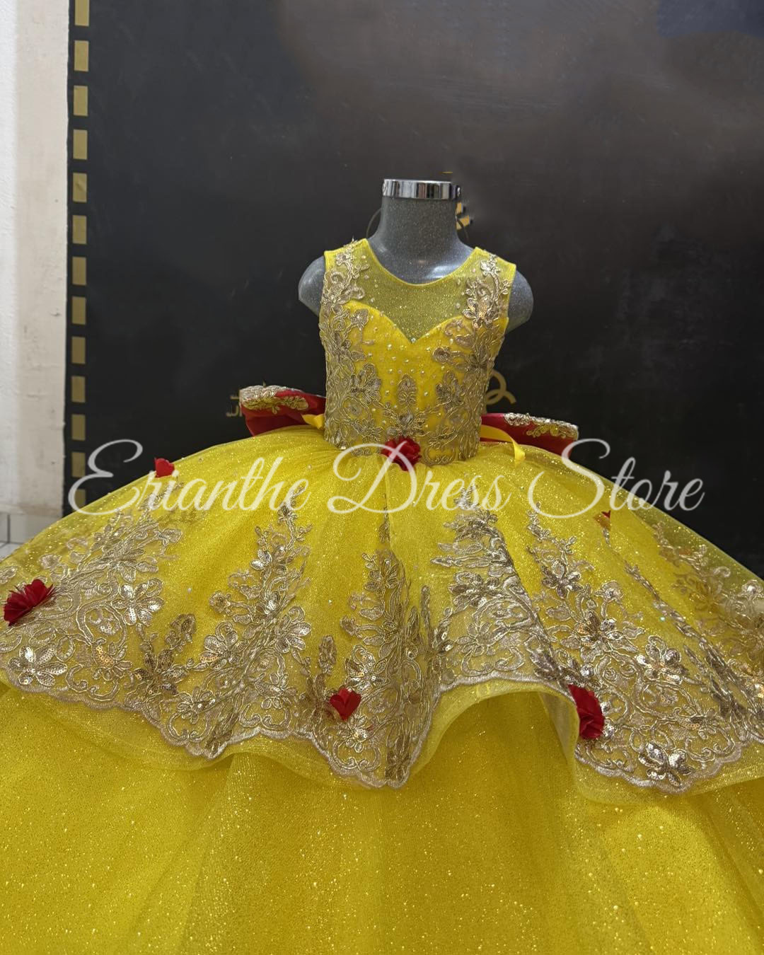 Gelbes Blumenmädchenkleid für  – Embroidery Yellow Flower Bewertung und Preis