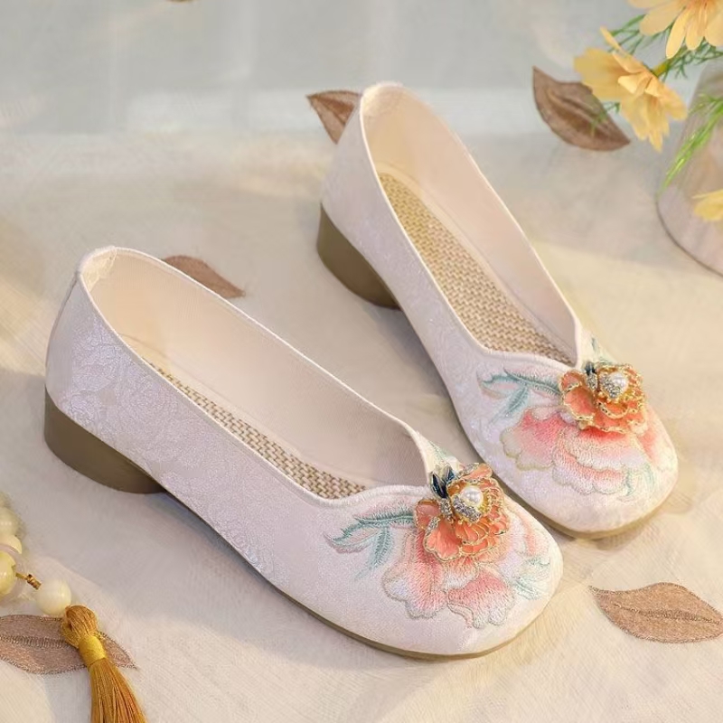 Damen-Schuhe mit niedrigem Abs – Embroidery Fabric Bewertung und Preis